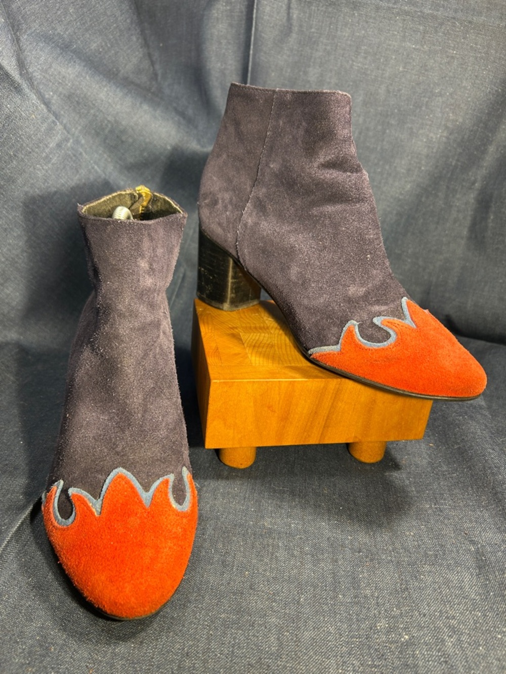 Rare vintage flame toe suede leather ankle boots made in Spain
